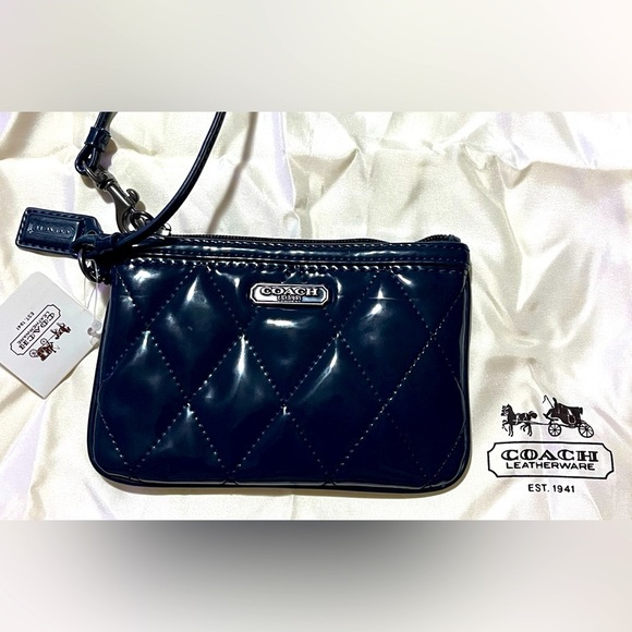 COACH Poppy NWT Quilted Cobalt Blue Gloss Small Wristlet & Coach Dustbag - Picture 2 of 16